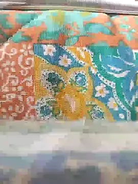 Snapshot of surfacespurt54 chatting on 06-13-26, 07:50 surfacespurt54 online show from 06-13-26, 07:50