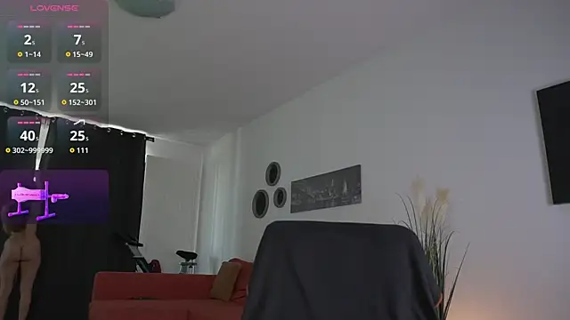 Jessi Q online show from 10-30-25, 07:17