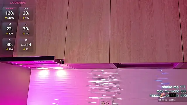 CutiePie69   online show from 12-04-25, 08:41