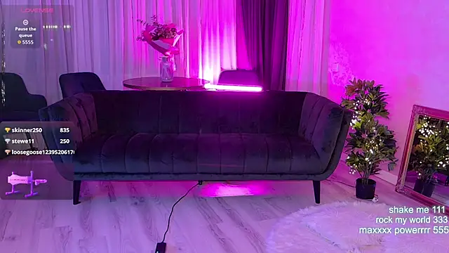 CutiePie69   online show from 04-21-26, 01:42