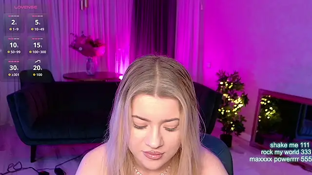 CutiePie69   online show from 04-05-26, 07:09