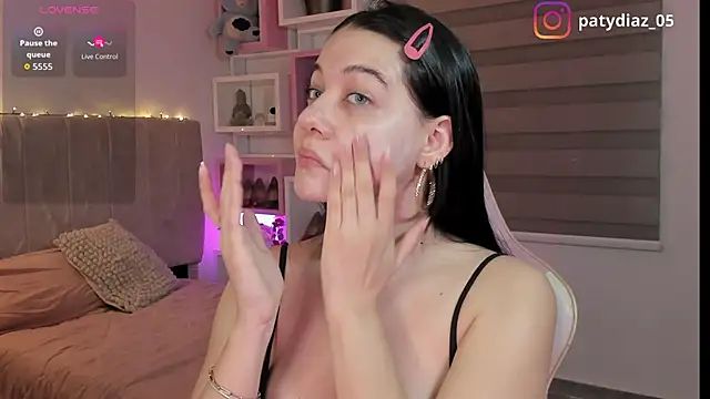 MiiaParker6972 online show from 03-04-26, 12:29