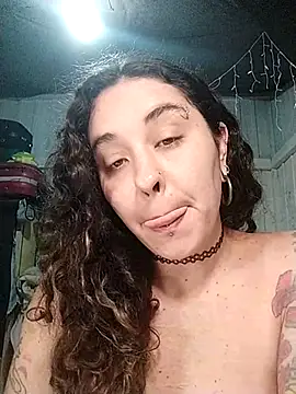 Snapshot of Fellyna chatting on 10-13-25, 04:41 Fellyna online show from 10-13-25, 04:41
