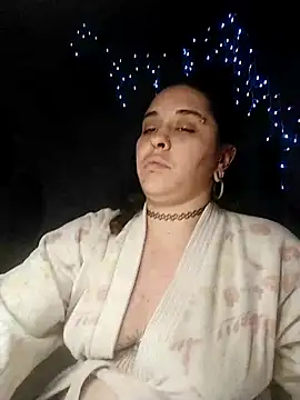 Snapshot of Fellyna chatting on 10-04-25, 05:31 Fellyna online show from 10-04-25, 05:31