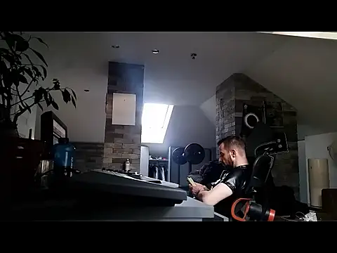gryzoon online show from 04-21-26, 04:30