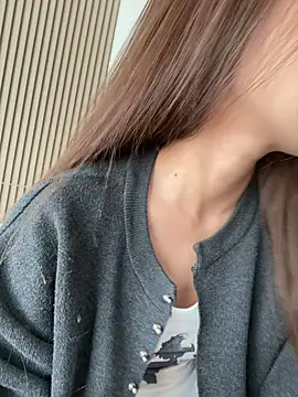 Xiaoxia-Baby online show from 04-06-26, 04:19