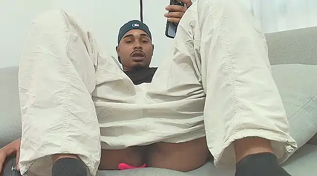 Snapshot of latinbbc_00 chatting on 03-01-25, 07:15 latinbbc 00 online show from 03-01-25, 07:15