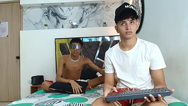 KING OFF BOYS online show from 09-23-25, 01:18