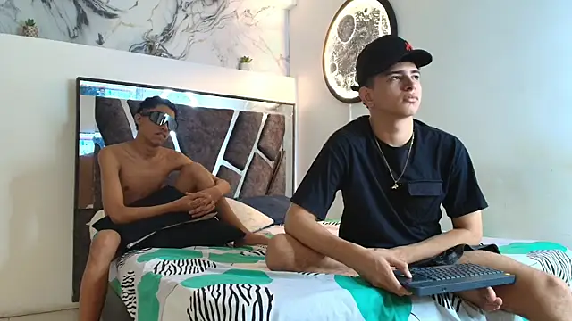 KING OFF BOYS online show from 11-25-25, 01:33