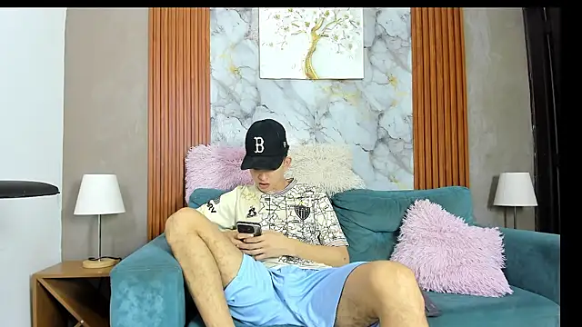 KING OFF BOYS online show from 06-10-26, 02:29