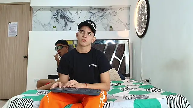 KING OFF BOYS online show from 09-13-25, 01:22