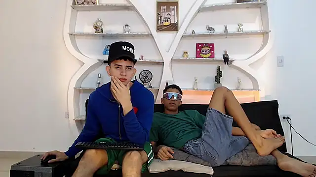 KING OFF BOYS online show from 12-04-25, 01:21