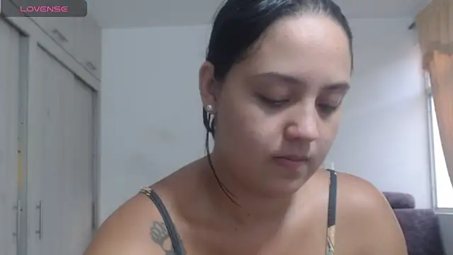 Anthonela Queen online show from 11-29-25, 10:21