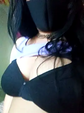 Snapshot of Priyaji20 chatting on 07-22-26, 08:27 Priyaji20 online show from 07-22-26, 08:27