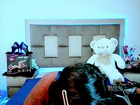 Snapshot of indiantopaz694u chatting on 02-22-26, 05:21 indiantopaz694u online show from 02-22-26, 05:21