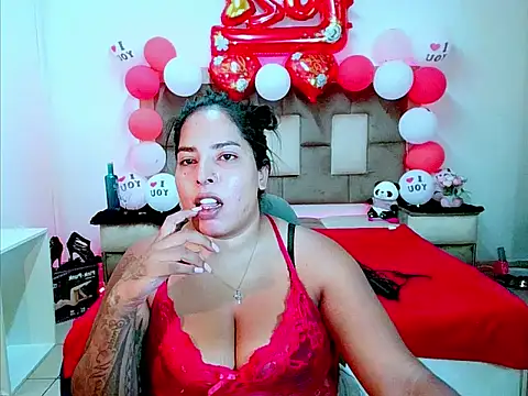 Snapshot of indiantopaz694u chatting on 02-14-26, 04:45 indiantopaz694u online show from 02-14-26, 04:45