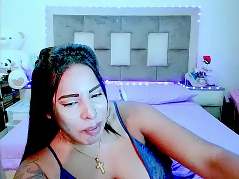 Snapshot of indiantopaz694u chatting on 06-03-26, 02:33 indiantopaz694u online show from 06-03-26, 02:33