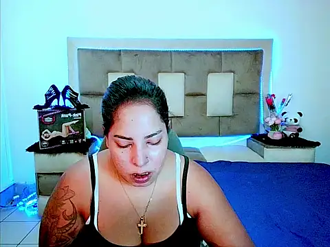 Snapshot of indiantopaz694u chatting on 02-20-26, 04:42 indiantopaz694u online show from 02-20-26, 04:42