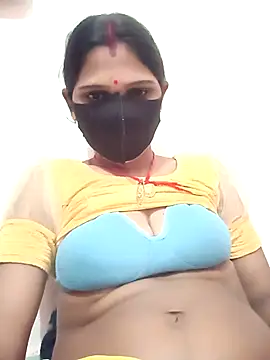Snapshot of Chhavi_Chadha chatting on 10-25-25, 08:24 Chhavi Chadha online show from 10-25-25, 08:24