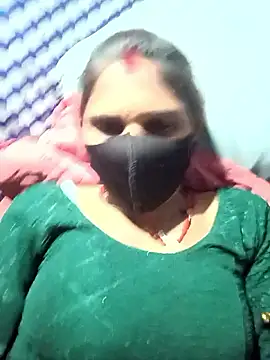 Snapshot of Chhavi_Chadha chatting on 02-15-26, 03:11 Chhavi Chadha online show from 02-15-26, 03:11