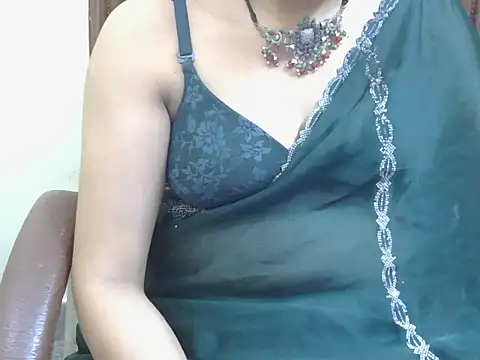 Snapshot of Lovely_Manvi chatting on 10-04-25, 01:45 Lovely Manvi online show from 10-04-25, 01:45