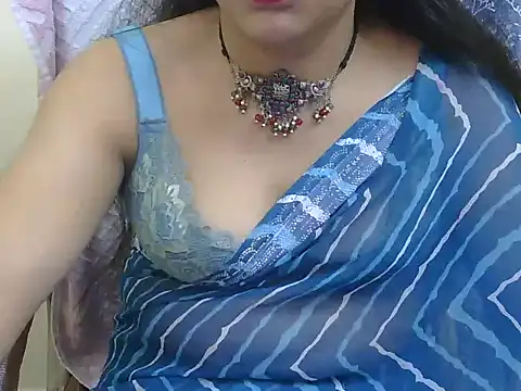 Lovely Manvi online show from 10-31-25, 12:35