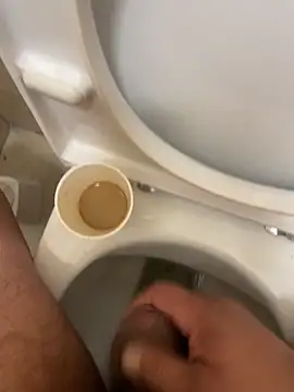 Alexander18edd online show from 11-24-25, 01:33