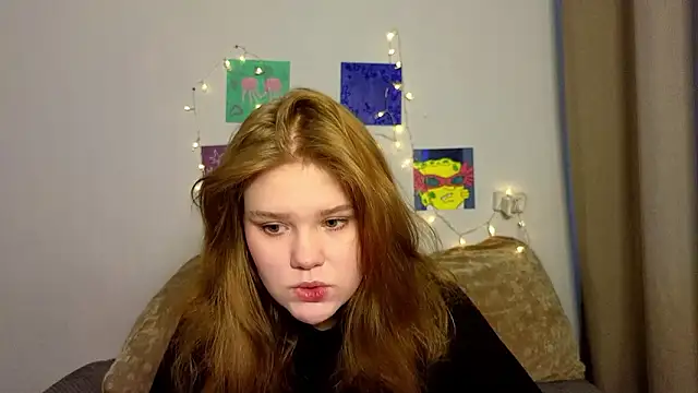 LaseyMoon online show from 03-04-26, 06:32