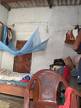 Snapshot of boodjona2 chatting on 04-11-26, 08:18 boodjona2 online show from 04-11-26, 08:18