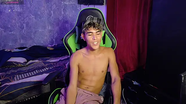 twinks 28 online show from 10-13-25, 09:22