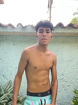 twinks 28 online show from 03-11-26, 12:54