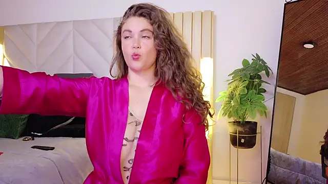 Anaise latif online show from 10-14-25, 11:44