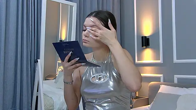 AsterQuinn online show from 02-05-26, 03:52