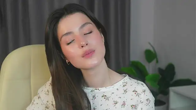 ArletteBiddix online show from 03-04-25, 05:34