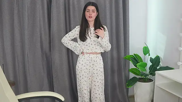 ArletteBiddix online show from 03-22-25, 12:14