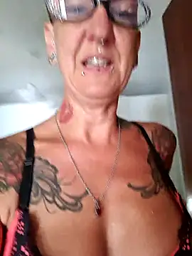 Emma Milf25 online show from 07-15-26, 10:11