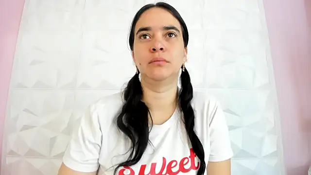 Valeriagomez  online show from 11-02-25, 11:59