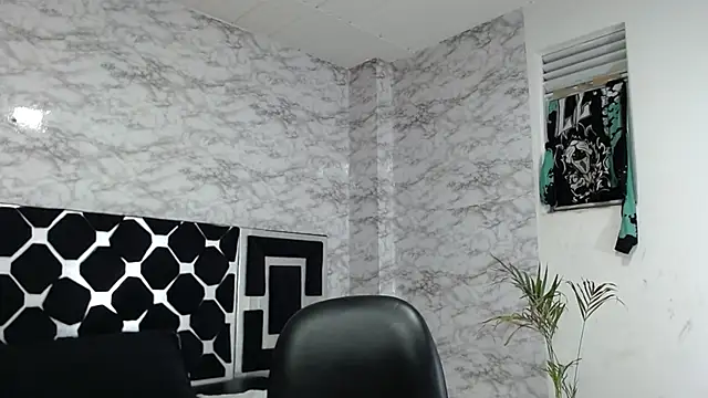 Maximoherrera 16 online show from 02-27-25, 10:01