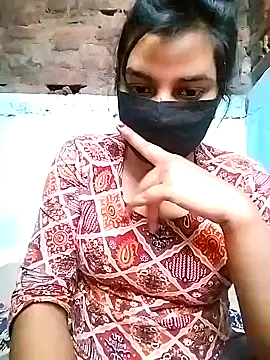 Snapshot of kusum_girl chatting on 03-16-25, 12:00 kusum girl online show from 03-16-25, 12:00