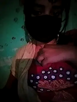 Snapshot of kusum_girl chatting on 03-05-25, 03:51 kusum girl online show from 03-05-25, 03:51