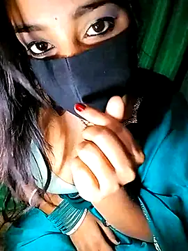 Snapshot of kusum_girl chatting on 03-06-25, 01:57 kusum girl online show from 03-06-25, 01:57