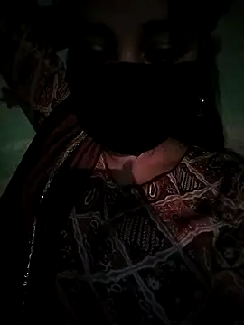 Snapshot of kusum_girl chatting on 03-04-25, 03:15 kusum girl online show from 03-04-25, 03:15