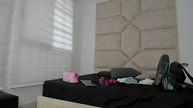 Vaiolett Smith online show from 11-01-25, 12:10