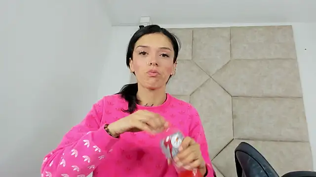 Vaiolett Smith online show from 11-06-25, 12:53