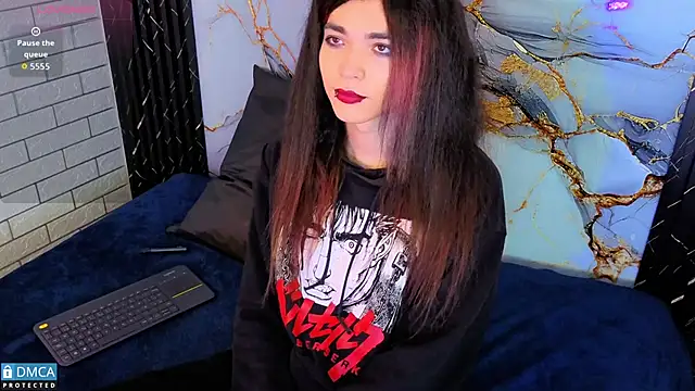 MaeveKuro online show from 12-01-25, 03:07