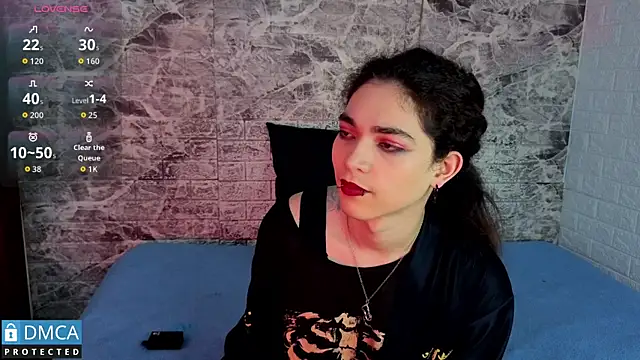 MaeveKuro online show from 12-15-25, 03:23