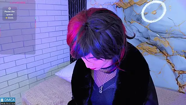 MaeveKuro online show from 11-17-25, 03:32