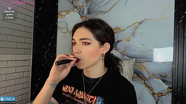 MaeveKuro online show from 11-08-25, 03:10