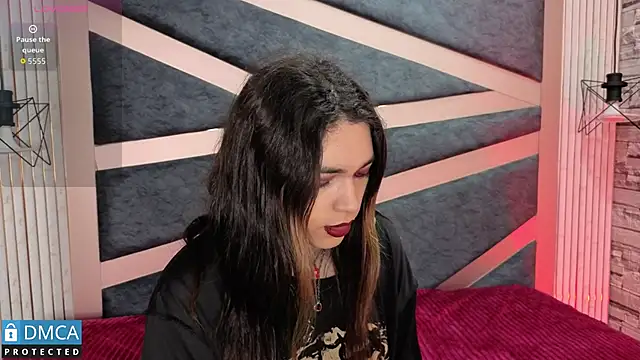 MaeveKuro online show from 04-09-26, 03:08