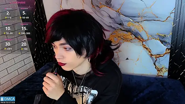 MaeveKuro online show from 12-04-25, 03:05